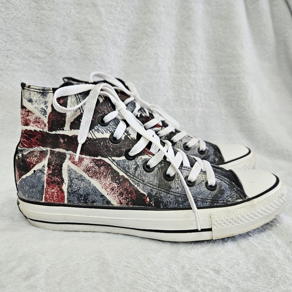 Converse Chuck Taylor Union Jack Sneakers size 7 men / 9 women Hogh Tops
